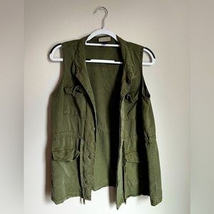 Universal Thread Olive Green Utility Vest, Size Large